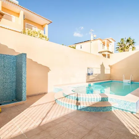 Olival Beach Casa de Férias